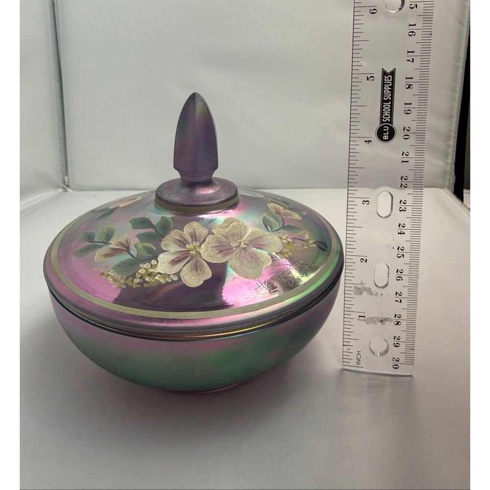 Fenton Violet Iridescent Candy Box w/ Lid – Hand Painted Flowers – Signed by Nan - Picture 9 of 9